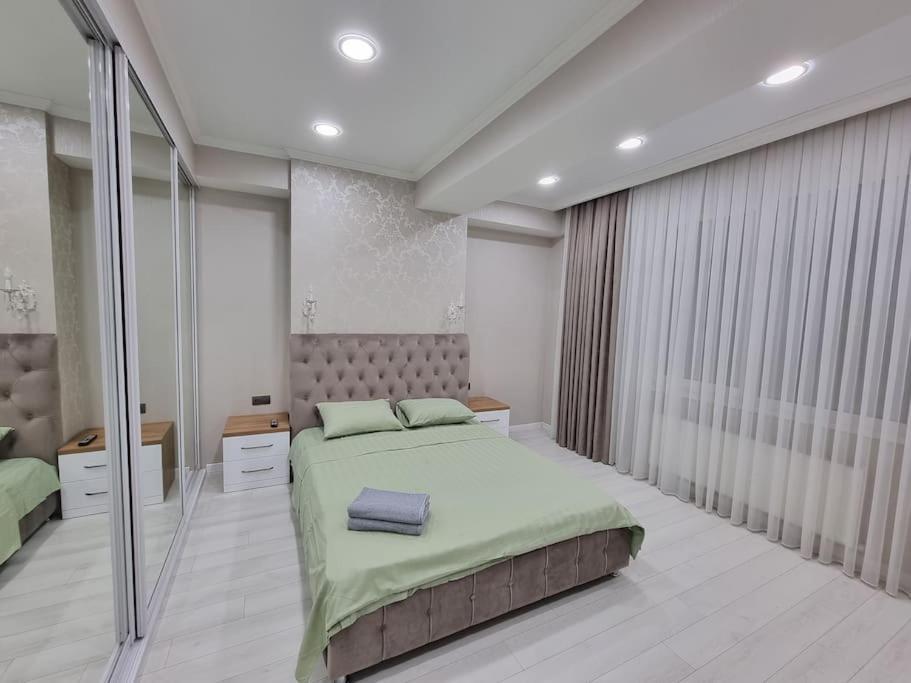 Grand Excelent New Ultra Central Apartments Kischinau Exterior foto