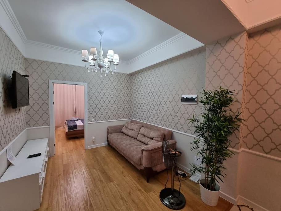 Grand Excelent New Ultra Central Apartments Kischinau Exterior foto